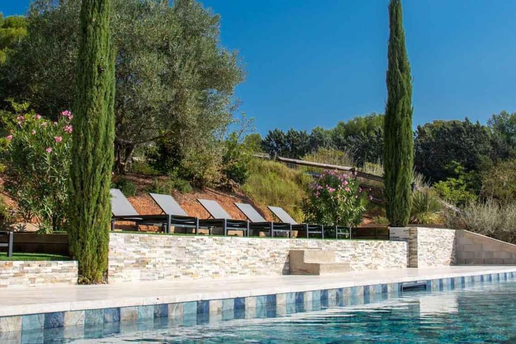 La Bastide - Le Grenache - Le Syrah Au Domaine Chateau Henri Bonnaud Le Tholonet Exterior foto